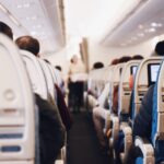 Când ar putea scădea prețul biletelor de avion. Semnal important din industrie după ieftinirea petrolului primul zbor cu avionul