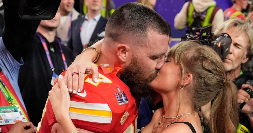 Din turneul Super Bowl Al Eras: Patrimoniul lui Travis Kelce și Taylor Swift care le poziționează printre cele mai bogate cupluri din lume de Dante Martignoni