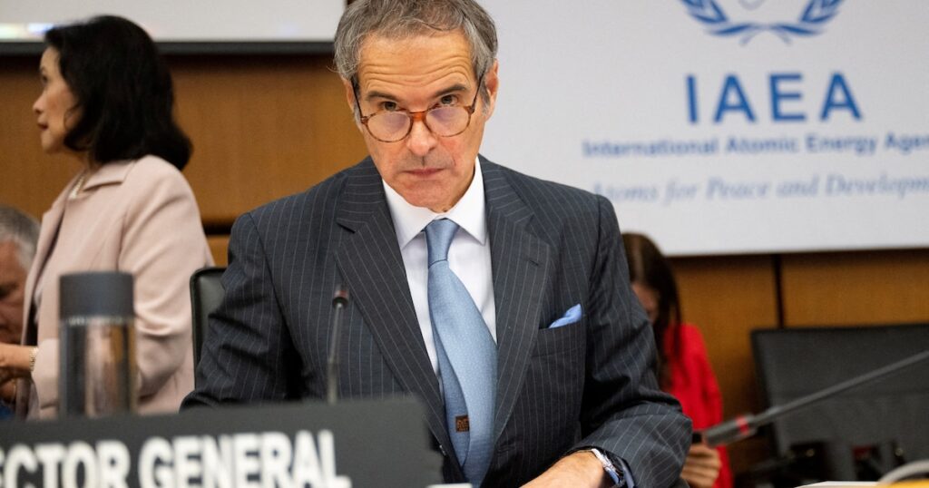 RAFAEL GROSSI DESCARD