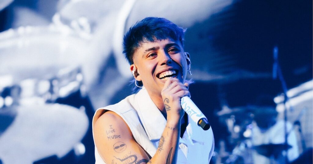 Episodul neașteptat din emisiunea Luck Ra din Vélez: un grup a improvizat o clasă Zumba în mijlocul spontaneității mai multor femei în timpul concertului a generat un impact asupra rețelelor, iar conținutul a devenit viral în Tiktok