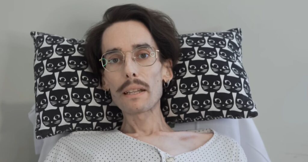 Ultimul sfat sfâșietor de la un influencer de 28 de ani cu cancer în stadiul 4: „Nu uita să trăiești, nu mai am timp.” La revedere de la tânărul din Sevilla a determinat mii de oameni să-și regândească prioritățile și să caute sens în viața de zi cu zi.