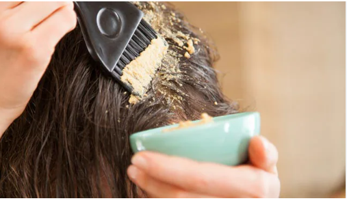 Masca cu maioneză și miere pentru păr sănătos